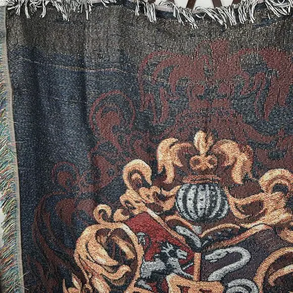 Harry Potter Hogwarts Metallic Woven Throw Blanket - Picture 2 of 5